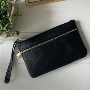 Black Wristlet with phone charger